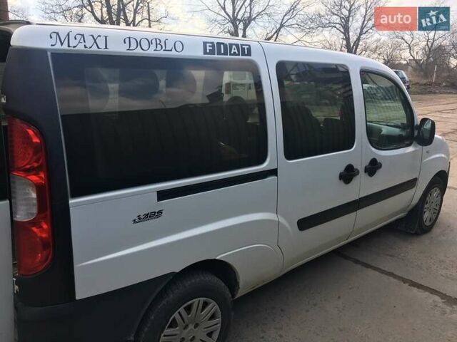 Белый Фиат Добло, объемом двигателя 1.9 л и пробегом 248 тыс. км за 5800 $, фото 5 на Automoto.ua