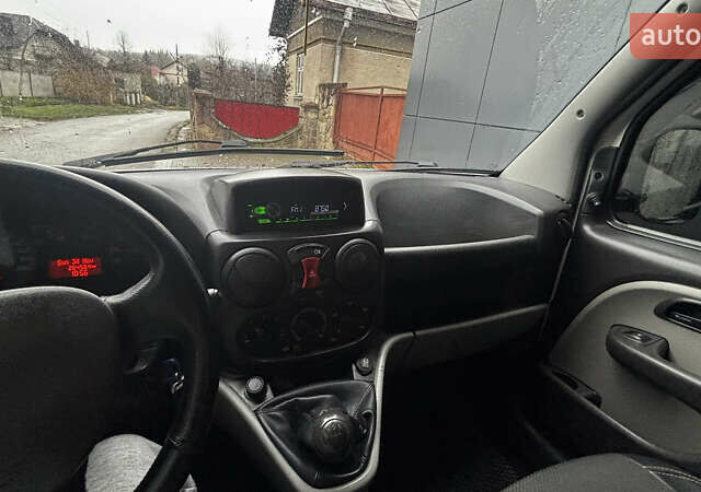 Білий Фіат Добло, об'ємом двигуна 1.2 л та пробігом 260 тис. км за 4600 $, фото 1 на Automoto.ua