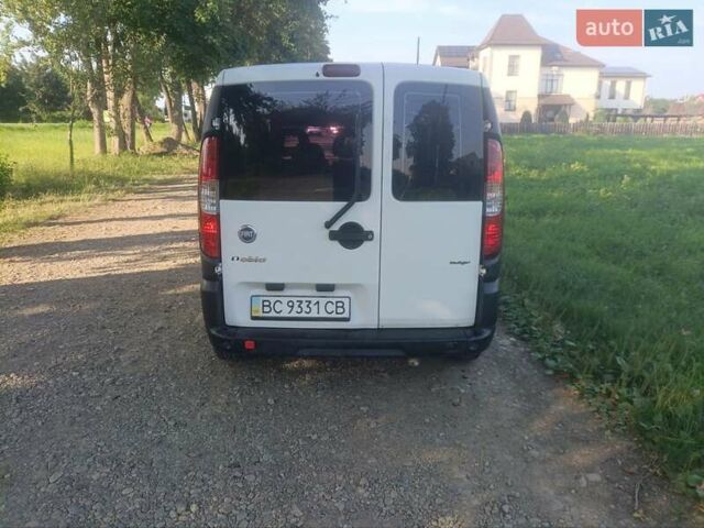 Белый Фиат Добло, объемом двигателя 1.3 л и пробегом 311 тыс. км за 3750 $, фото 4 на Automoto.ua