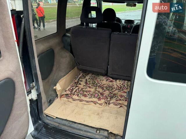 Білий Фіат Добло, об'ємом двигуна 1.3 л та пробігом 317 тис. км за 4650 $, фото 43 на Automoto.ua