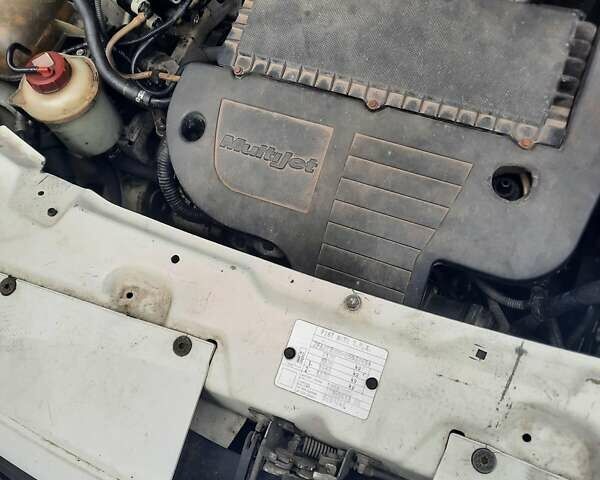 Белый Фиат Добло, объемом двигателя 0 л и пробегом 280 тыс. км за 2550 $, фото 1 на Automoto.ua