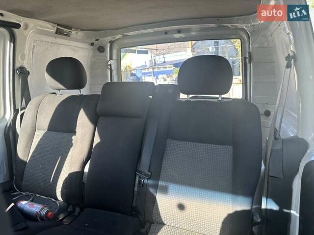 Белый Фиат Добло, объемом двигателя 1.25 л и пробегом 230 тыс. км за 3200 $, фото 5 на Automoto.ua