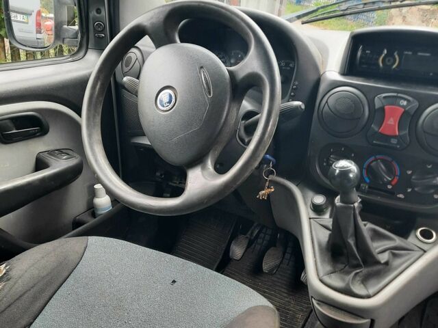 Білий Фіат Добло, об'ємом двигуна 1.3 л та пробігом 313 тис. км за 2800 $, фото 1 на Automoto.ua