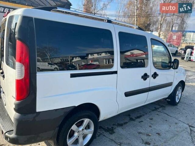 Белый Фиат Добло, объемом двигателя 1.3 л и пробегом 354 тыс. км за 4200 $, фото 1 на Automoto.ua