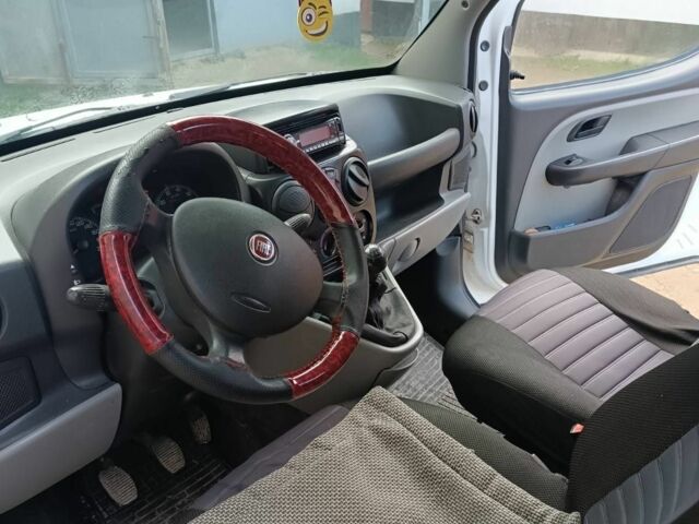 Білий Фіат Добло, об'ємом двигуна 1.9 л та пробігом 168 тис. км за 5000 $, фото 13 на Automoto.ua