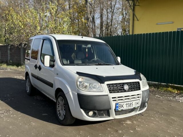 Білий Фіат Добло, об'ємом двигуна 1.9 л та пробігом 290 тис. км за 3650 $, фото 1 на Automoto.ua