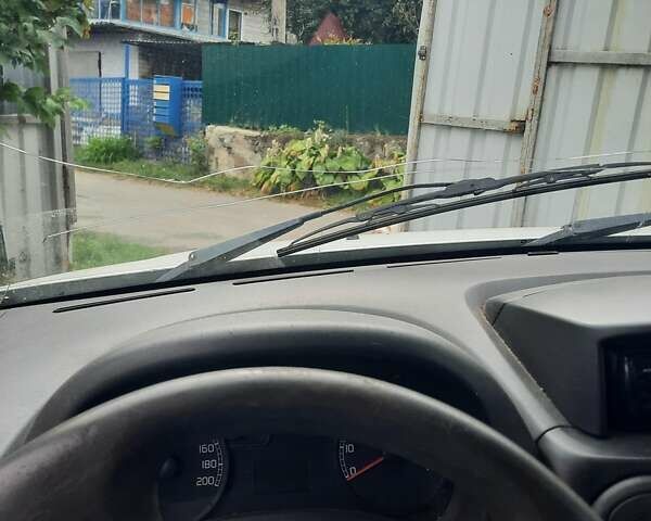 Белый Фиат Добло, объемом двигателя 0 л и пробегом 280 тыс. км за 2550 $, фото 3 на Automoto.ua