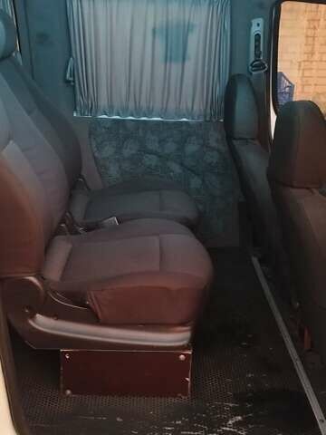 Белый Фиат Добло, объемом двигателя 1.3 л и пробегом 246 тыс. км за 4500 $, фото 17 на Automoto.ua