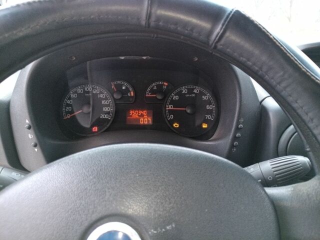 Білий Фіат Добло, об'ємом двигуна 1.9 л та пробігом 350 тис. км за 2400 $, фото 3 на Automoto.ua