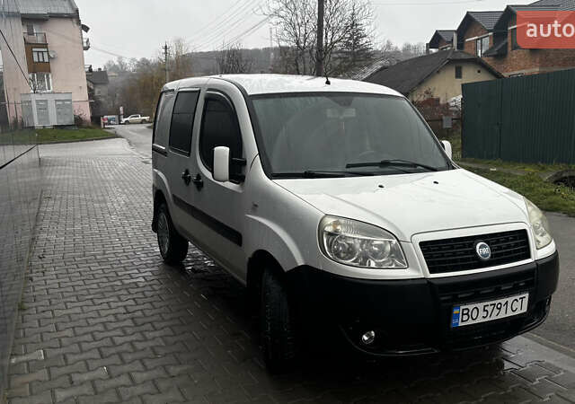 Білий Фіат Добло, об'ємом двигуна 1.2 л та пробігом 260 тис. км за 4600 $, фото 7 на Automoto.ua