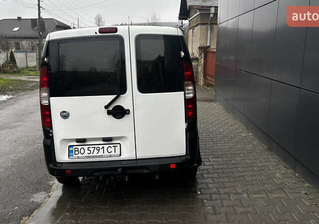 Білий Фіат Добло, об'ємом двигуна 1.2 л та пробігом 260 тис. км за 4600 $, фото 5 на Automoto.ua