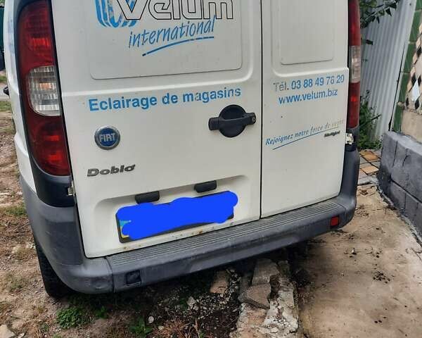 Белый Фиат Добло, объемом двигателя 0 л и пробегом 280 тыс. км за 2550 $, фото 10 на Automoto.ua