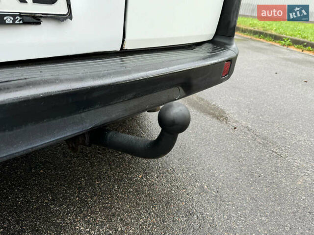 Білий Фіат Добло, об'ємом двигуна 1.3 л та пробігом 317 тис. км за 4650 $, фото 39 на Automoto.ua