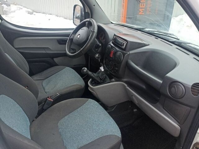 Білий Фіат Добло, об'ємом двигуна 1.9 л та пробігом 300 тис. км за 3000 $, фото 5 на Automoto.ua