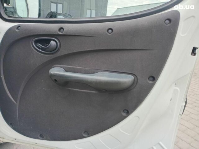 Белый Фиат Добло, объемом двигателя 1.4 л и пробегом 270 тыс. км за 4790 $, фото 20 на Automoto.ua