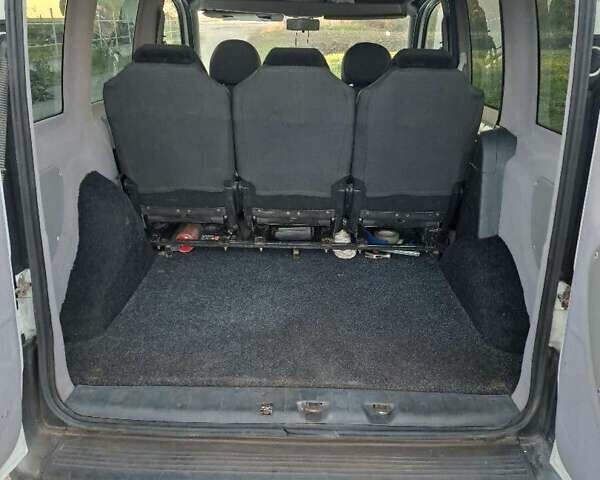 Белый Фиат Добло, объемом двигателя 1.37 л и пробегом 360 тыс. км за 5750 $, фото 10 на Automoto.ua