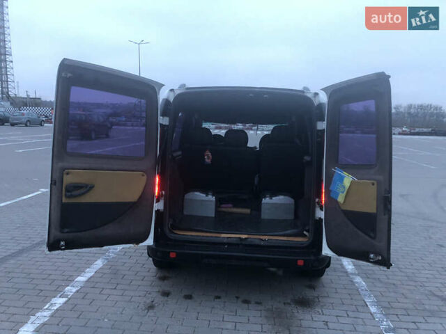 Белый Фиат Добло, объемом двигателя 1.3 л и пробегом 266 тыс. км за 5200 $, фото 23 на Automoto.ua