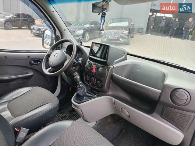 Білий Фіат Добло, об'ємом двигуна 1.4 л та пробігом 270 тис. км за 4790 $, фото 24 на Automoto.ua