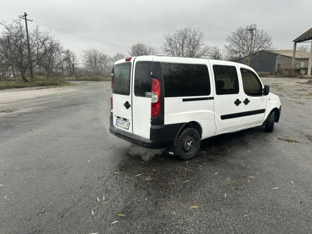 Белый Фиат Добло, объемом двигателя 1.4 л и пробегом 233 тыс. км за 2650 $, фото 3 на Automoto.ua