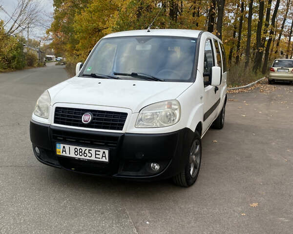 Білий Фіат Добло, об'ємом двигуна 1.9 л та пробігом 250 тис. км за 4500 $, фото 1 на Automoto.ua
