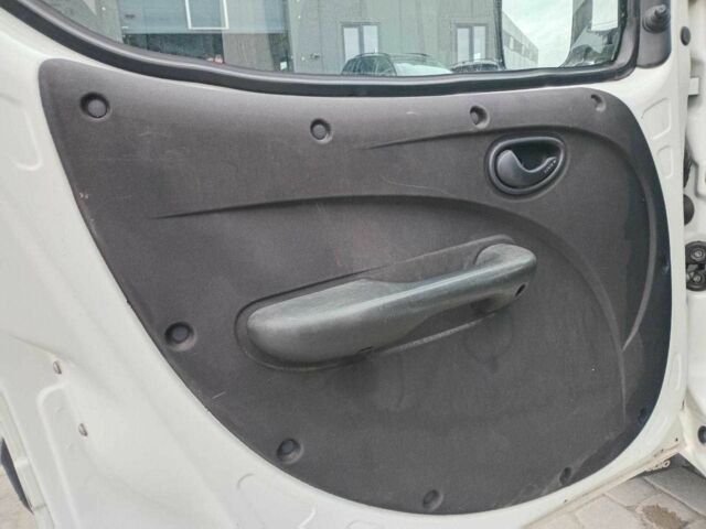 Білий Фіат Добло, об'ємом двигуна 1.4 л та пробігом 270 тис. км за 4790 $, фото 9 на Automoto.ua