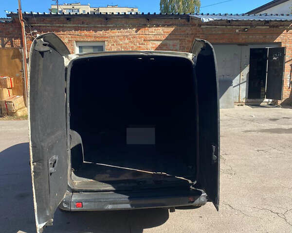 Белый Фиат Добло, объемом двигателя 0 л и пробегом 320 тыс. км за 3700 $, фото 6 на Automoto.ua