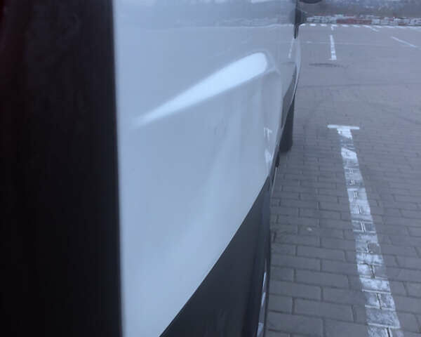 Белый Фиат Добло, объемом двигателя 1.3 л и пробегом 266 тыс. км за 5200 $, фото 26 на Automoto.ua