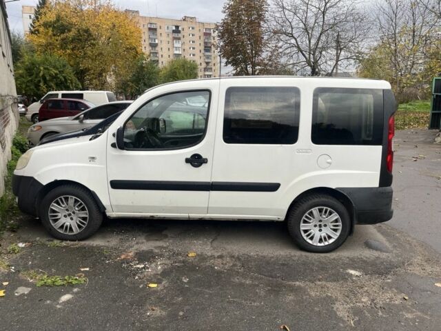 Білий Фіат Добло, об'ємом двигуна 1.2 л та пробігом 206 тис. км за 4300 $, фото 2 на Automoto.ua