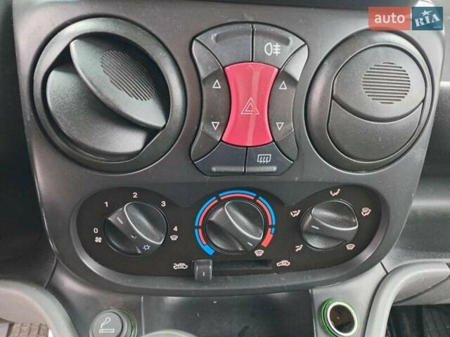 Білий Фіат Добло, об'ємом двигуна 1.4 л та пробігом 270 тис. км за 4790 $, фото 15 на Automoto.ua