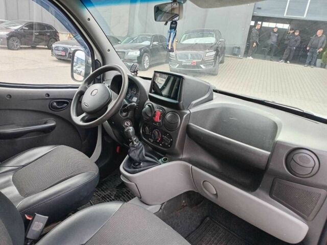 Білий Фіат Добло, об'ємом двигуна 1.4 л та пробігом 270 тис. км за 4790 $, фото 22 на Automoto.ua