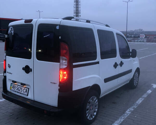 Белый Фиат Добло, объемом двигателя 1.3 л и пробегом 266 тыс. км за 5200 $, фото 7 на Automoto.ua