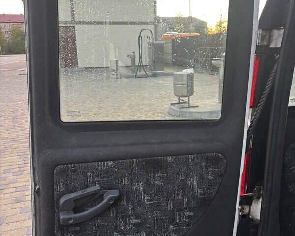 Белый Фиат Добло, объемом двигателя 1.25 л и пробегом 325 тыс. км за 3450 $, фото 10 на Automoto.ua