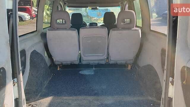 Білий Фіат Добло, об'ємом двигуна 1.9 л та пробігом 225 тис. км за 4200 $, фото 6 на Automoto.ua