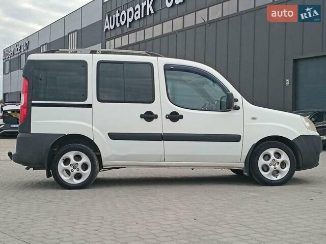 Білий Фіат Добло, об'ємом двигуна 1.4 л та пробігом 270 тис. км за 4790 $, фото 7 на Automoto.ua