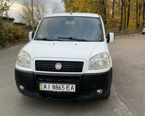 Білий Фіат Добло, об'ємом двигуна 1.9 л та пробігом 250 тис. км за 4500 $, фото 2 на Automoto.ua