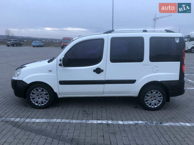 Белый Фиат Добло, объемом двигателя 1.3 л и пробегом 266 тыс. км за 5200 $, фото 9 на Automoto.ua