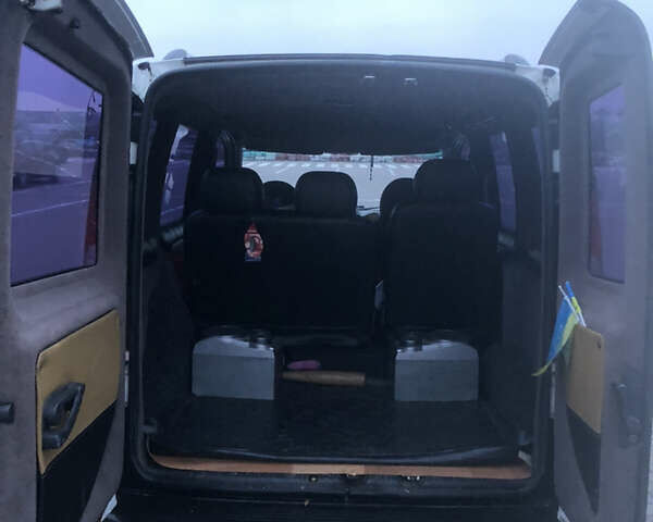 Белый Фиат Добло, объемом двигателя 1.3 л и пробегом 266 тыс. км за 5200 $, фото 13 на Automoto.ua