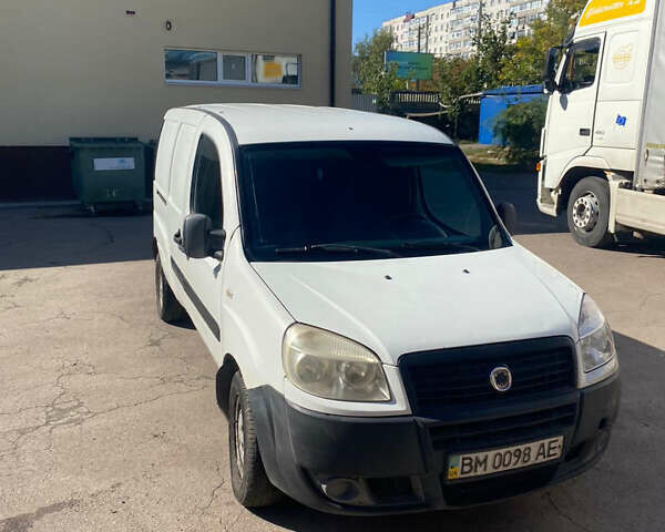 Белый Фиат Добло, объемом двигателя 0 л и пробегом 320 тыс. км за 3700 $, фото 1 на Automoto.ua