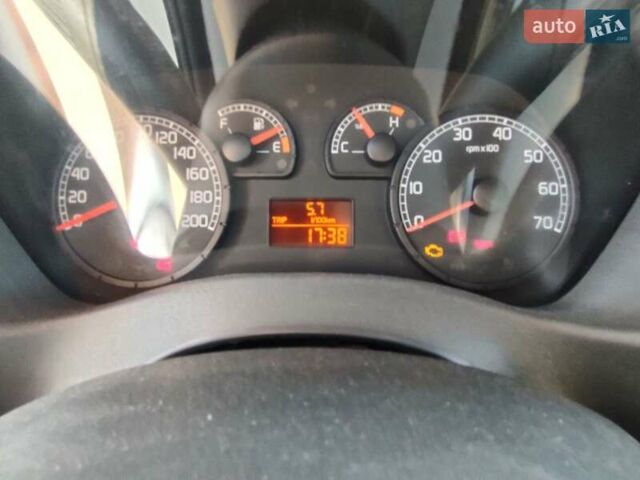 Білий Фіат Добло, об'ємом двигуна 1.9 л та пробігом 310 тис. км за 6900 $, фото 9 на Automoto.ua