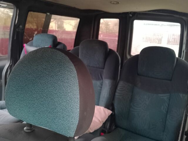 Белый Фиат Добло, объемом двигателя 1.2 л и пробегом 350 тыс. км за 3700 $, фото 2 на Automoto.ua