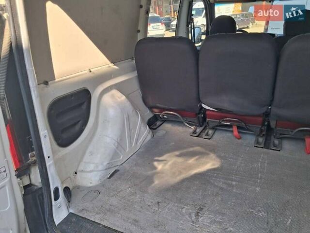 Білий Фіат Добло, об'ємом двигуна 1.91 л та пробігом 244 тис. км за 5450 $, фото 7 на Automoto.ua