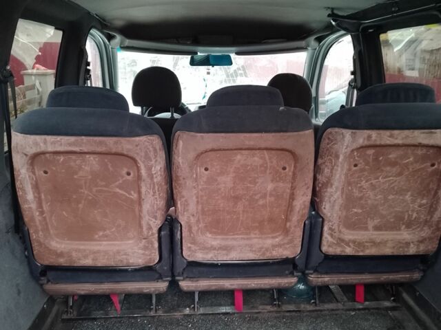 Белый Фиат Добло, объемом двигателя 1.2 л и пробегом 350 тыс. км за 3700 $, фото 1 на Automoto.ua