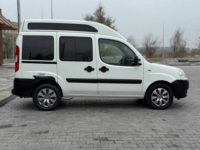 Белый Фиат Добло, объемом двигателя 1.3 л и пробегом 283 тыс. км за 5200 $, фото 7 на Automoto.ua