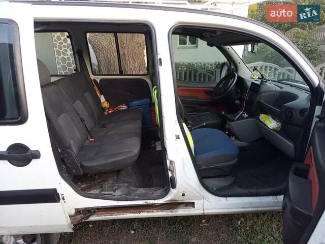 Білий Фіат Добло, об'ємом двигуна 1.37 л та пробігом 240 тис. км за 3800 $, фото 5 на Automoto.ua