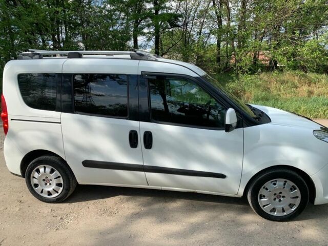 Белый Фиат Добло, объемом двигателя 1.4 л и пробегом 360 тыс. км за 5700 $, фото 3 на Automoto.ua