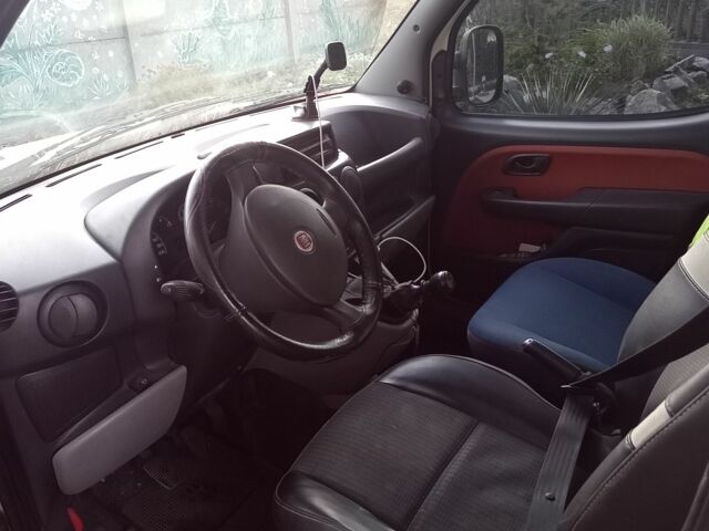 Белый Фиат Добло, объемом двигателя 1.4 л и пробегом 248 тыс. км за 3766 $, фото 2 на Automoto.ua