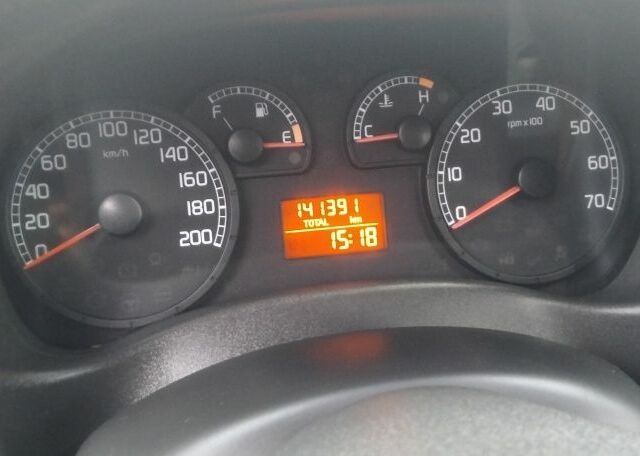 Белый Фиат Добло, объемом двигателя 1.4 л и пробегом 140 тыс. км за 5900 $, фото 14 на Automoto.ua