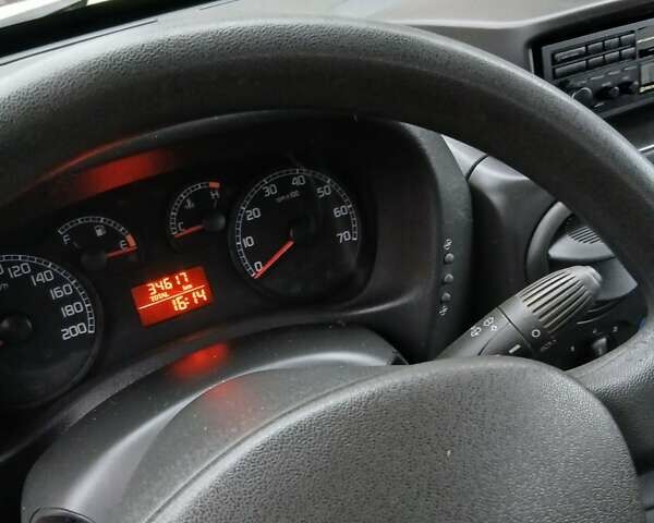 Белый Фиат Добло, объемом двигателя 1.4 л и пробегом 35 тыс. км за 8500 $, фото 36 на Automoto.ua