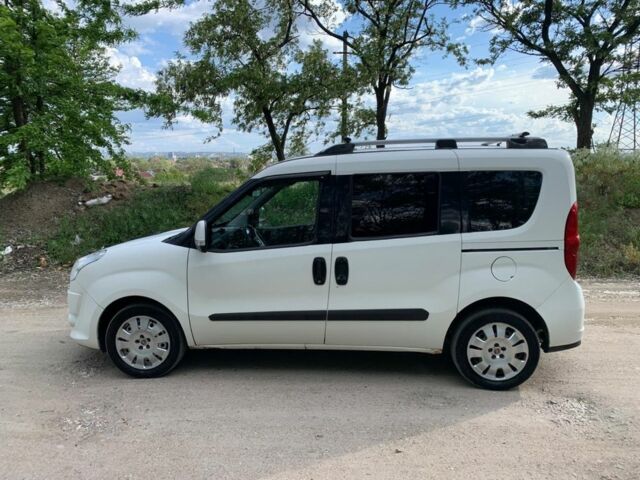 Белый Фиат Добло, объемом двигателя 1.4 л и пробегом 360 тыс. км за 5700 $, фото 2 на Automoto.ua