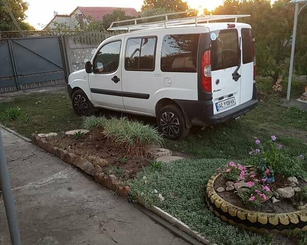 Білий Фіат Добло, об'ємом двигуна 1.37 л та пробігом 240 тис. км за 3800 $, фото 4 на Automoto.ua